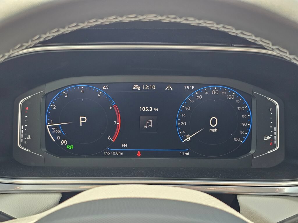 New 2026 Volkswagen Taos SEL AWD/4WD image 17