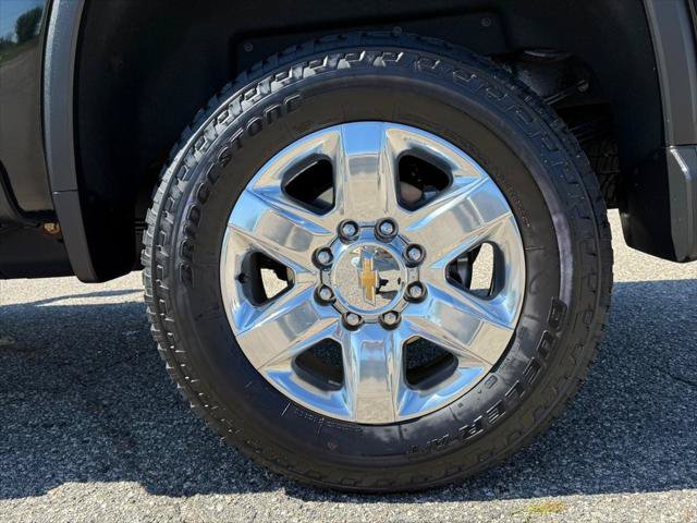 Used 2021 Chevrolet Silverado 3500 LTZ w/ LTZ Premium Package AWD/4WD image 29