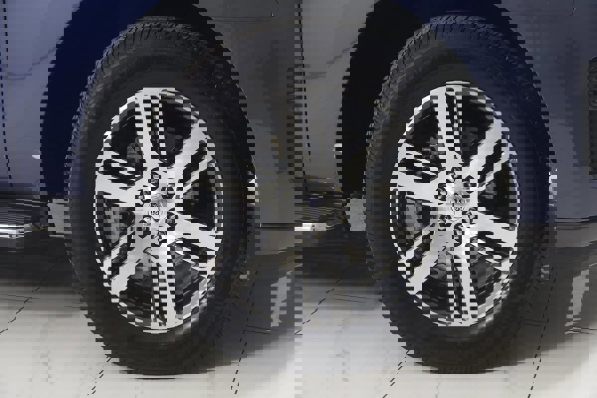 Used 2022 Ford Expedition XLT image 15