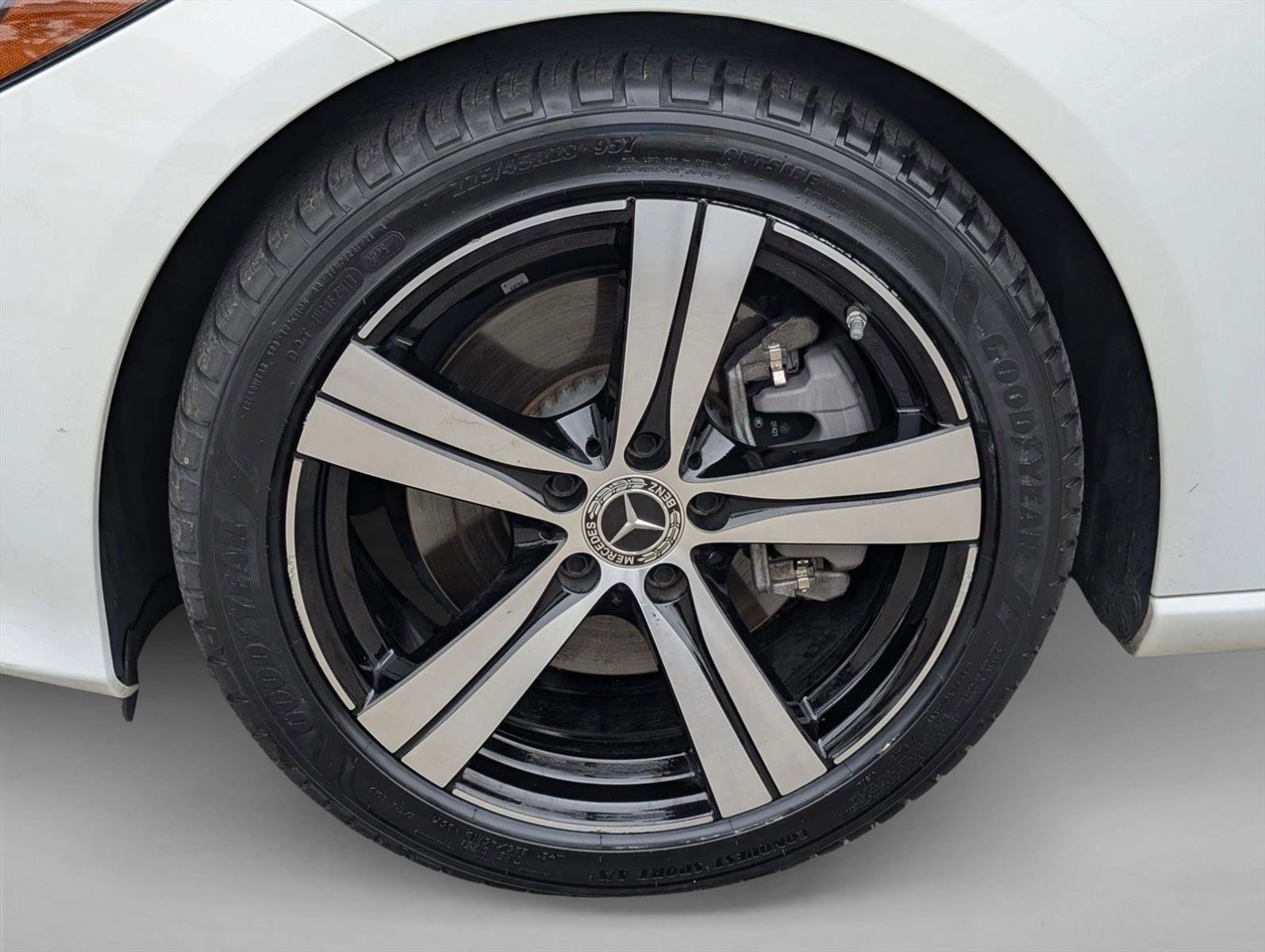 Used 2022 Mercedes-Benz C 300 Sedan image 24