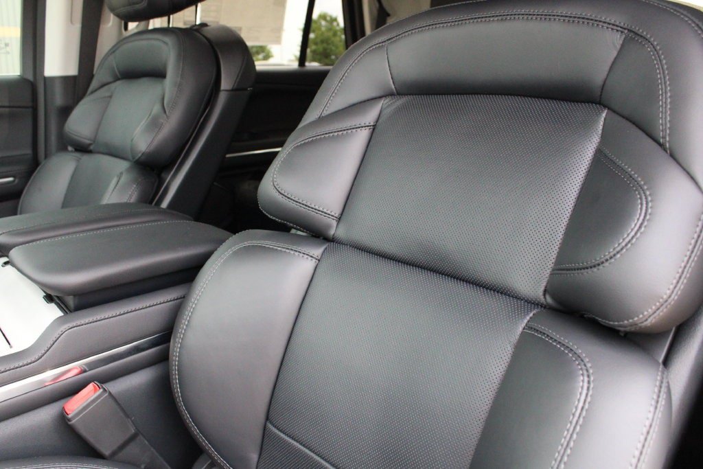 New 2027 Lincoln Navigator Reserve w/ Jet Appearance Package AWD/4WD image 5
