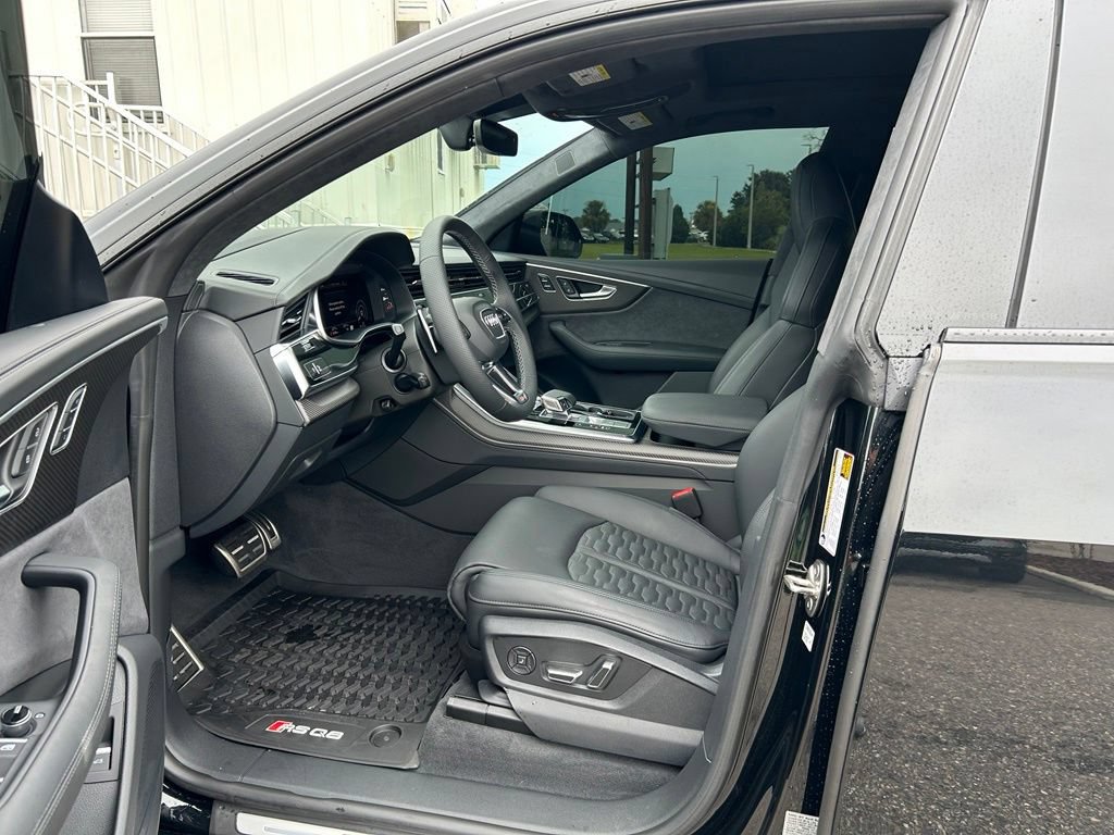 Used 2026 Audi RS Q8 performance AWD/4WD image 15