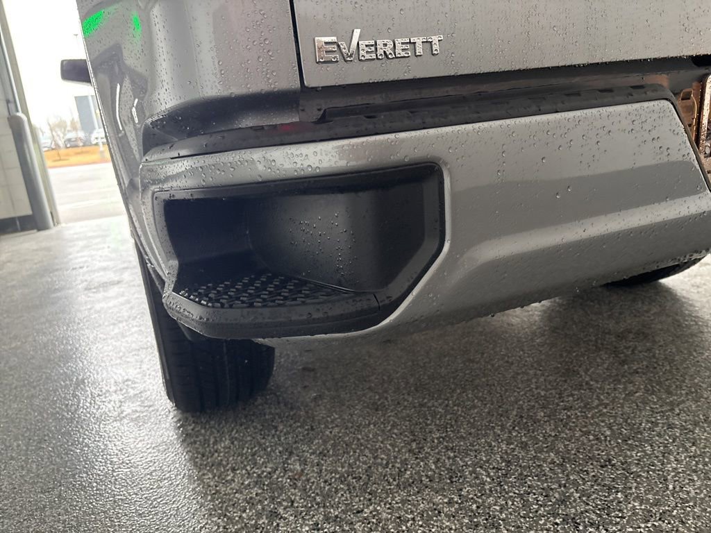 Used 2025 GMC Sierra 1500 Elevation image 40