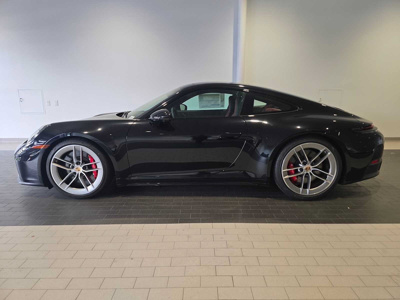 New 2025 Porsche 911 Carrera S RWD image 2