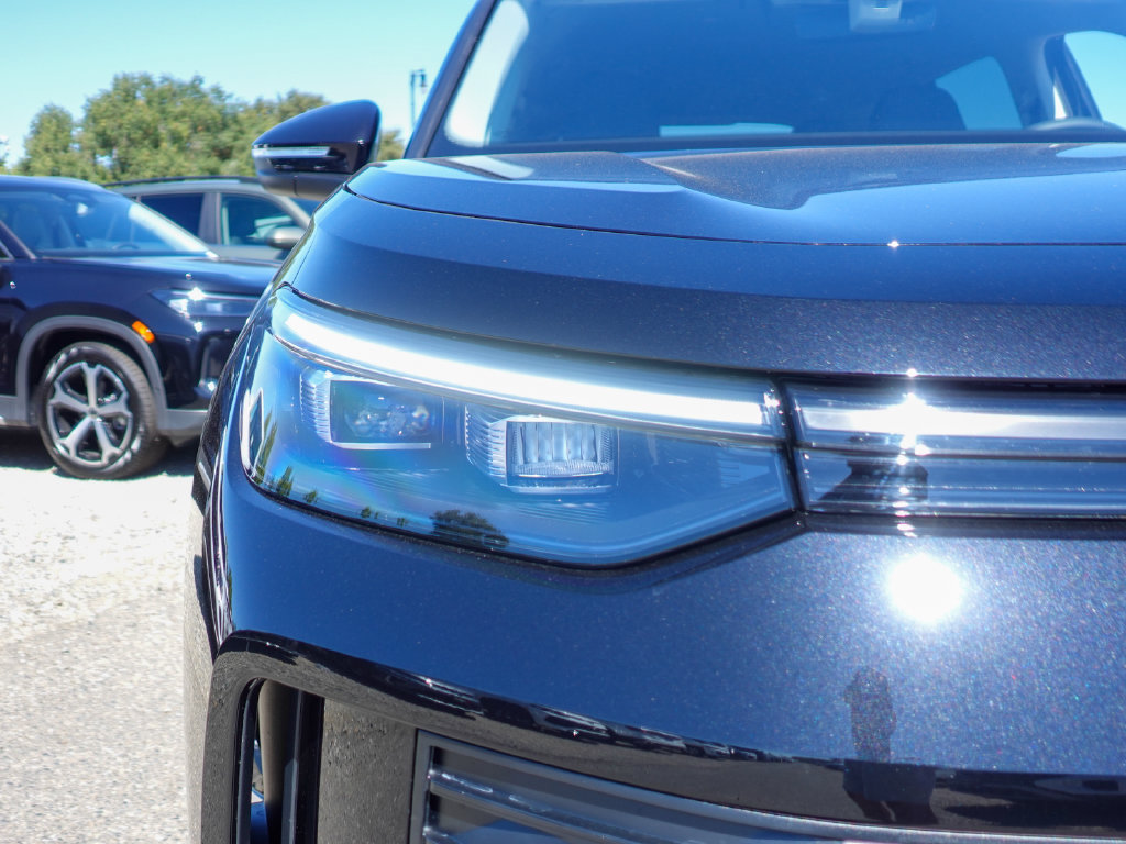 New 2026 Volkswagen Tiguan SE FWD image 4