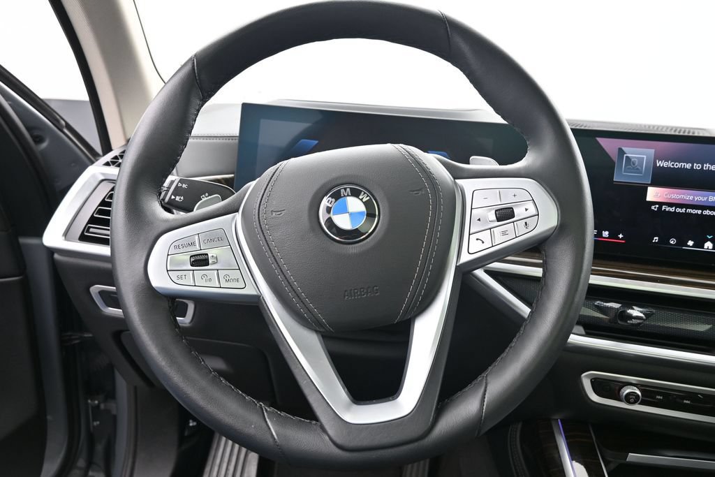 Used 2026 BMW X7 xDrive40i AWD/4WD image 17