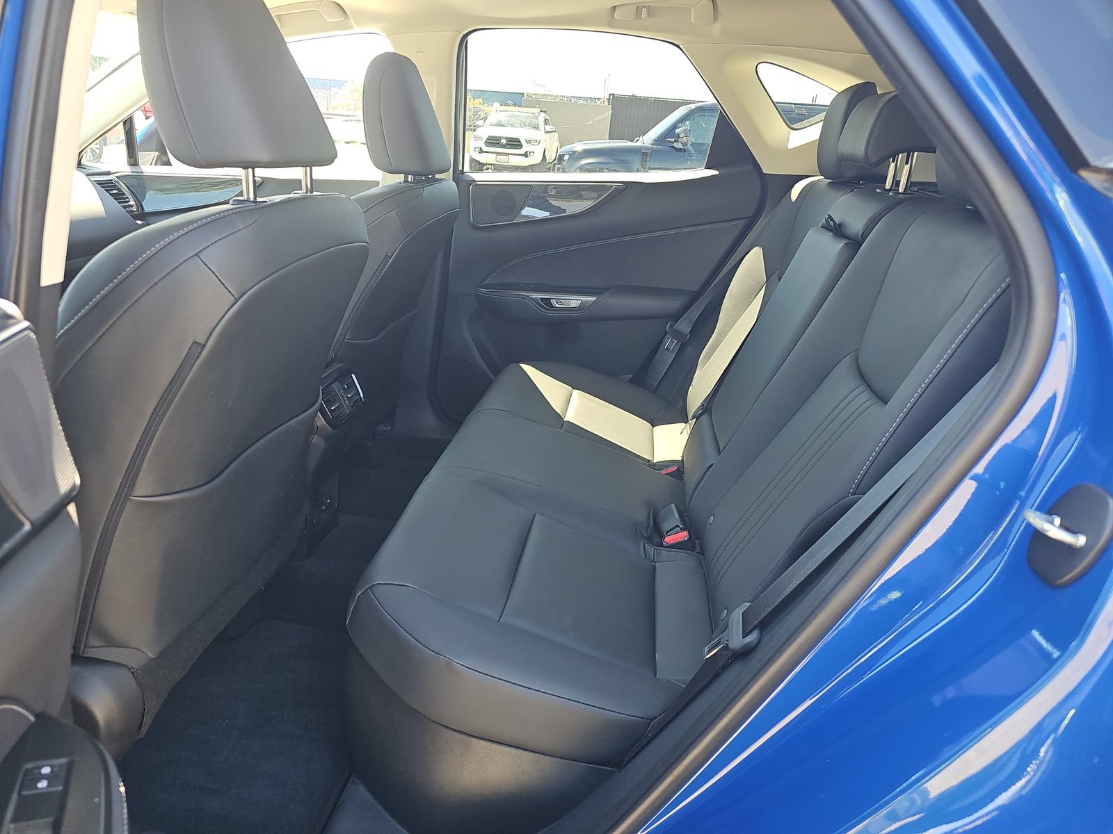 Used 2024 Lexus NX 350h AWD image 14