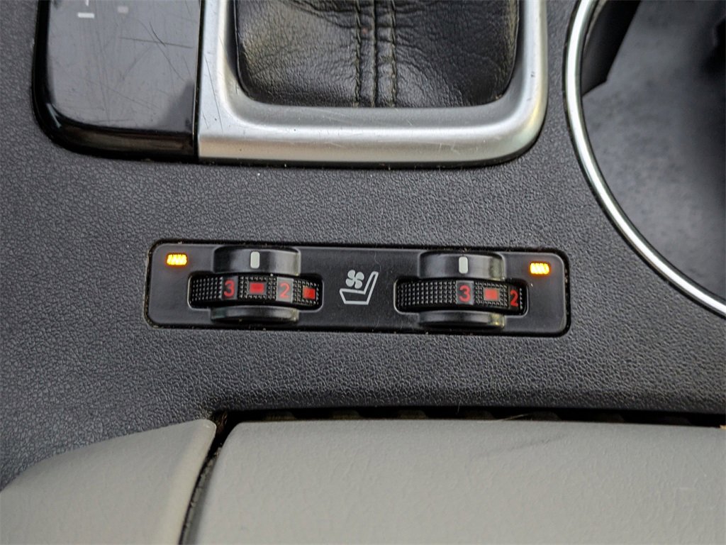 Used 2015 Toyota Highlander Limited Platinum image 27