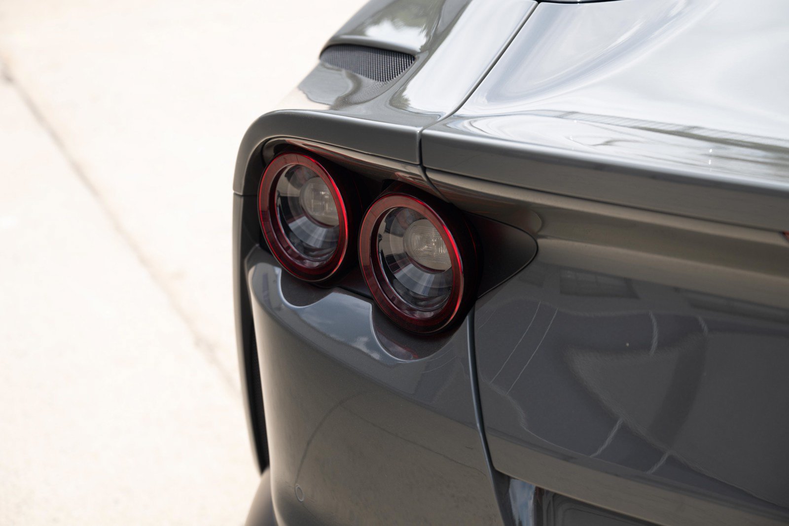 Used 2021 Ferrari 812 GTS RWD image 22