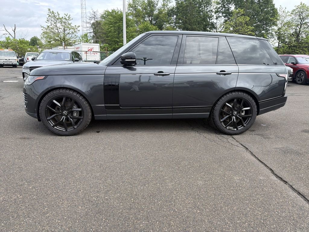 Used 2019 Land Rover Range Rover Supercharged AWD/4WD image 2