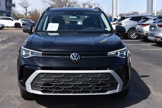 Used 2025 Volkswagen Taos S image 4