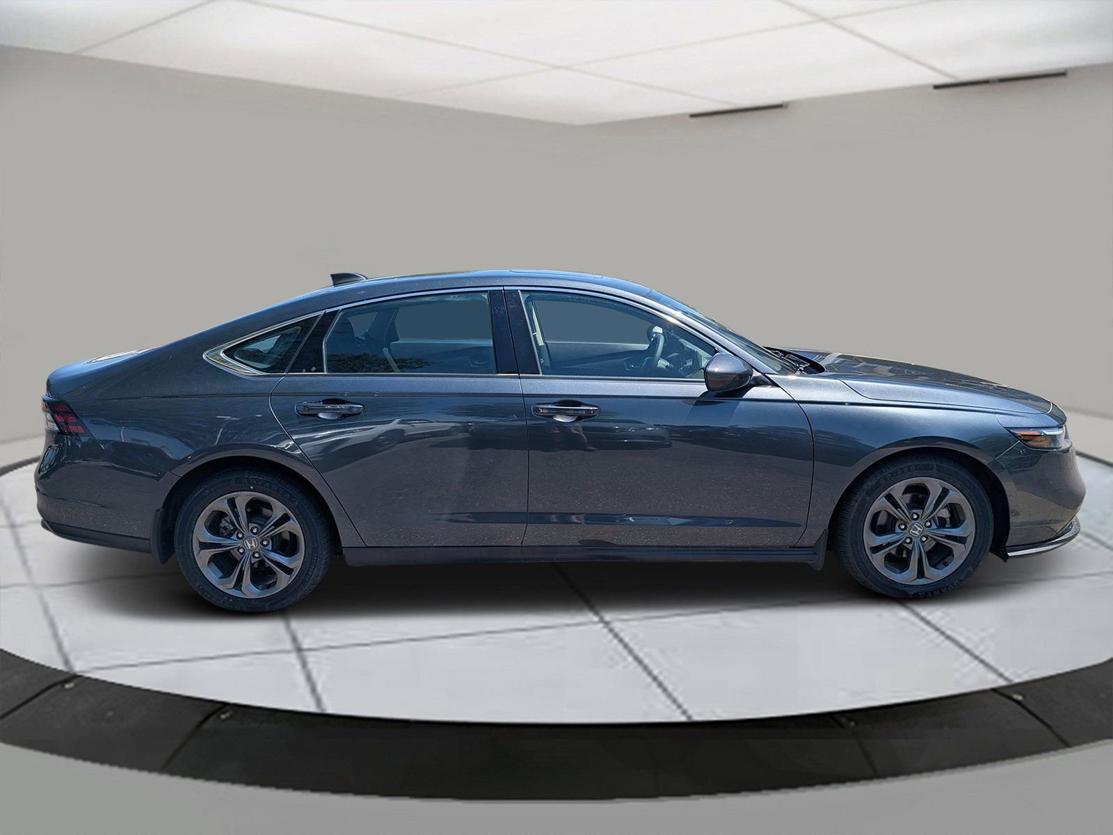 Used 2024 Honda Accord EX image 6