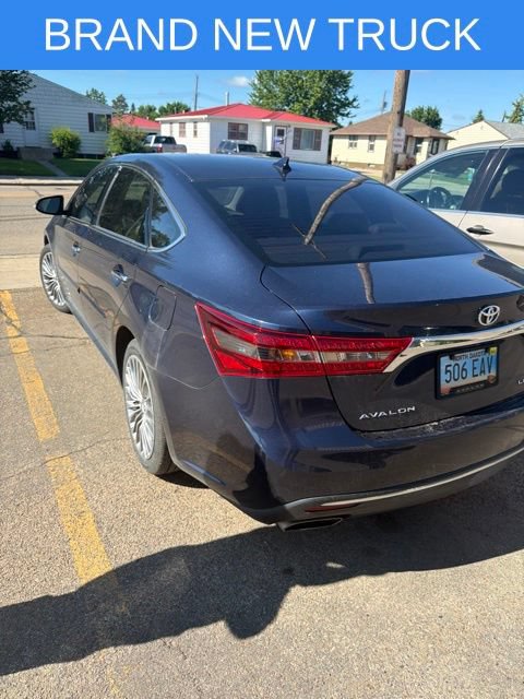 Used 2016 Toyota Avalon Limited w/ Protection Package FWD image 3