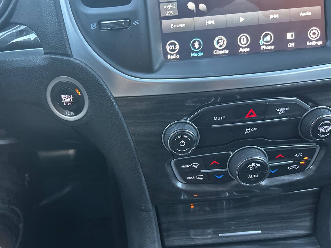 Used 2019 Chrysler 300 Touring w/ Sport Appearance Package RWD image 26
