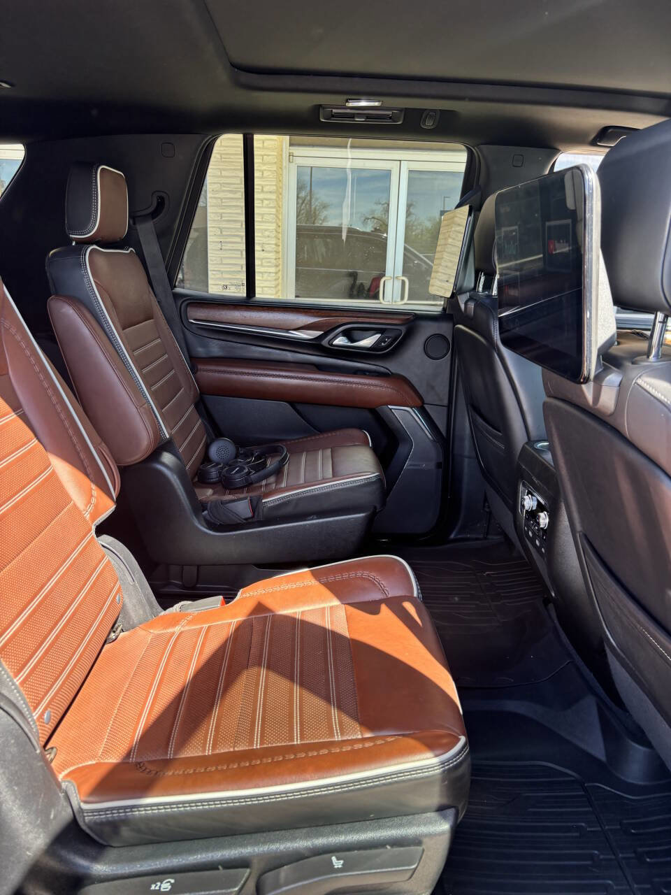 Used 2023 GMC Yukon Denali Ultimate image 17