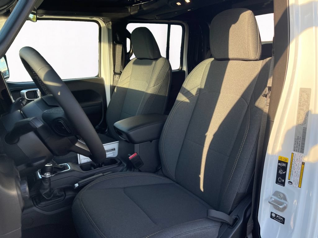 New 2026 Jeep Gladiator Sport AWD/4WD image 9
