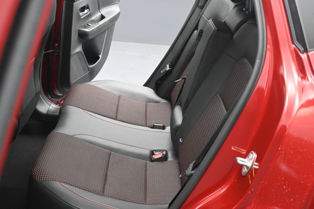 New 2026 Nissan Kicks SR AWD/4WD image 18
