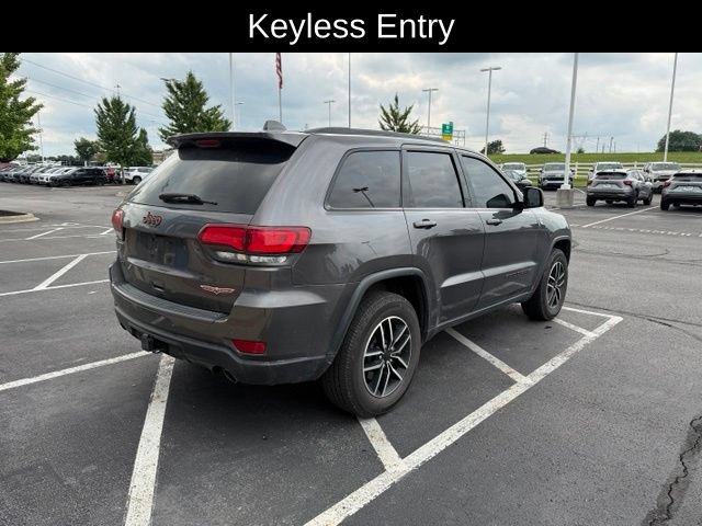 Used 2021 Jeep Grand Cherokee Trailhawk w/ Premium Lighting Group AWD/4WD image 4