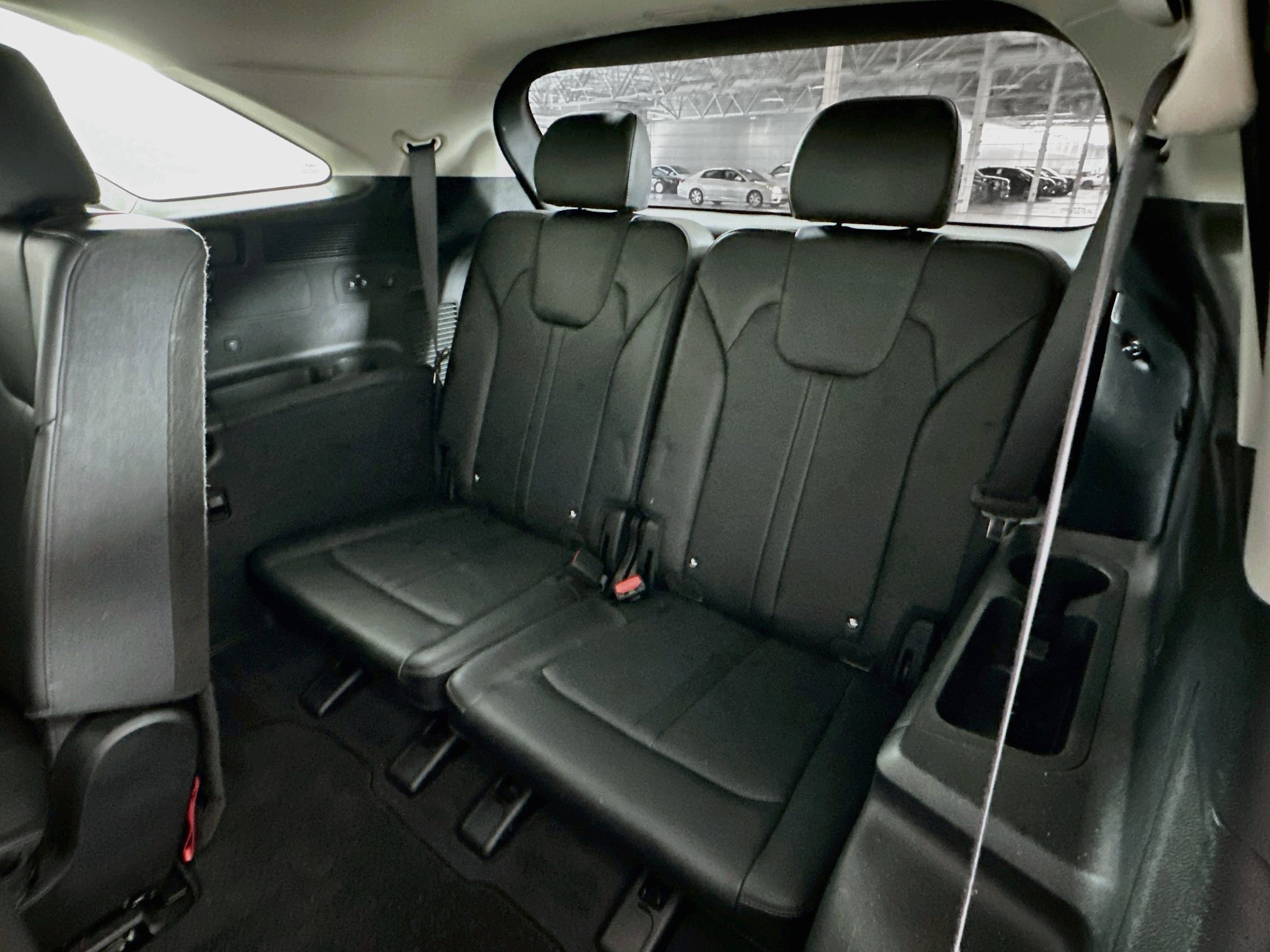 Used 2024 Kia Sorento S FWD image 29