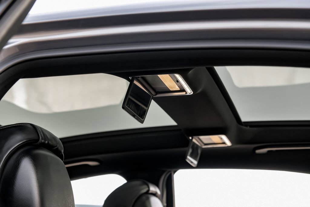 Used 2019 Mercedes-Benz S 560 4MATIC Sedan image 25