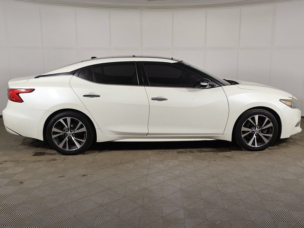 Used 2017 Nissan Maxima 3.5 SL FWD image 16