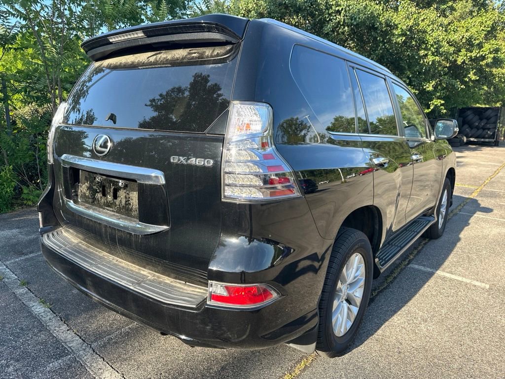 Used 2021 Lexus GX 460 w/ Accessory Package AWD/4WD image 27