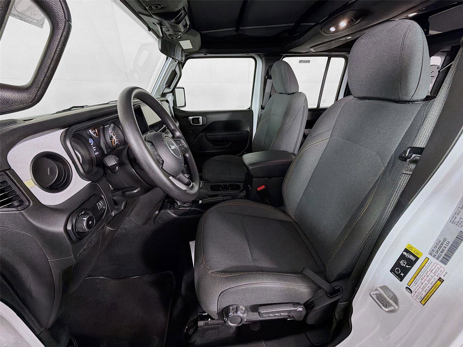 Used 2025 Jeep Wrangler Sport image 11