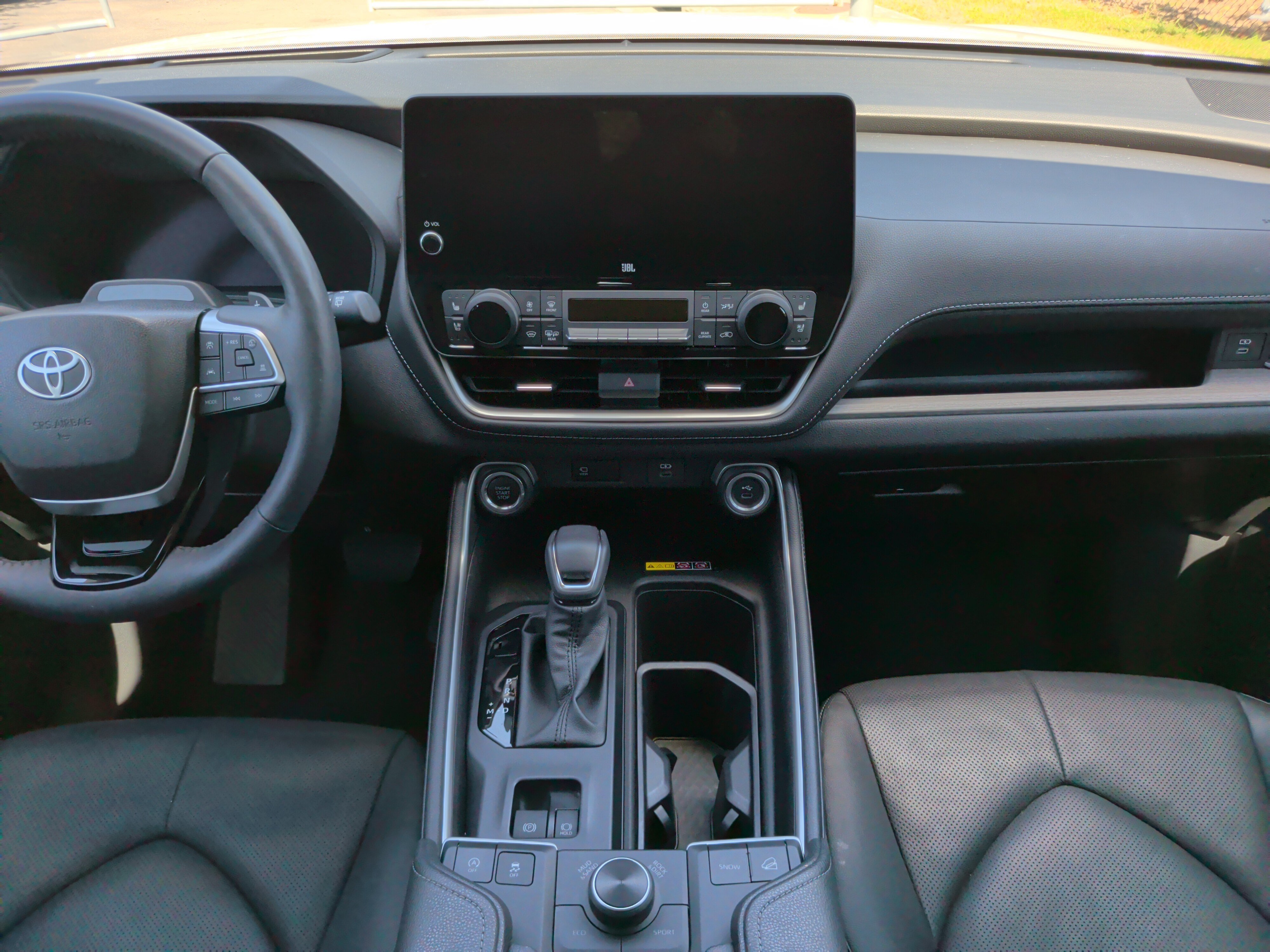 Used 2025 Toyota Grand Highlander AWD image 32