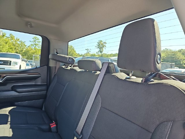 Used 2023 Chevrolet Silverado 1500 LT AWD/4WD image 14