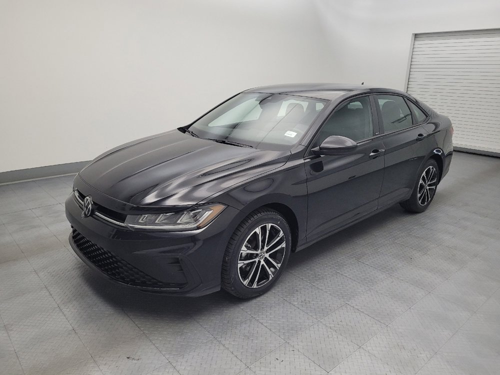 Used 2025 Volkswagen Jetta Sport FWD image 2