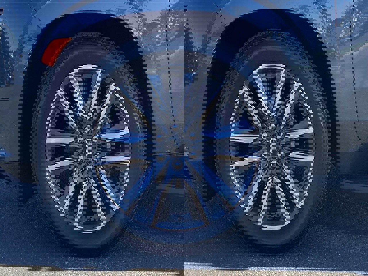 Used 2021 Cadillac Escalade Sport w/ Driver Assist Tech Package image 9