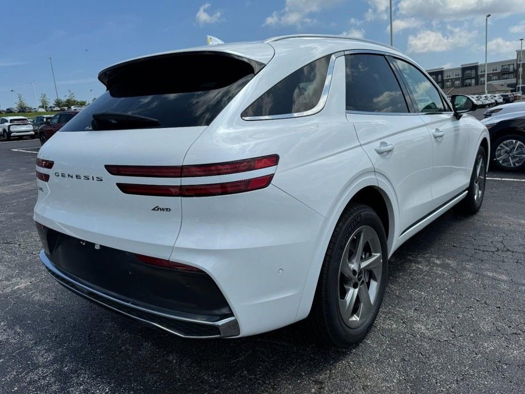 Certified 2026 Genesis GV70 2.5T Advanced image 3