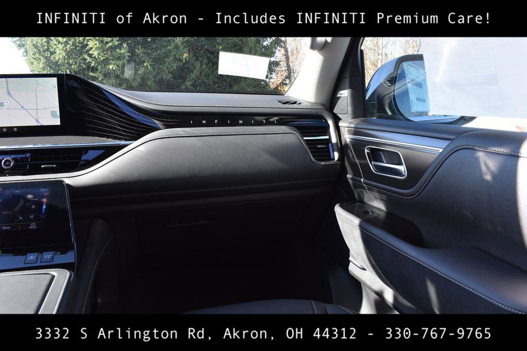 New 2025 INFINITI QX80 Luxe image 14