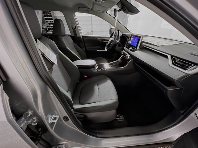 New 2025 Toyota RAV4 XLE image 28
