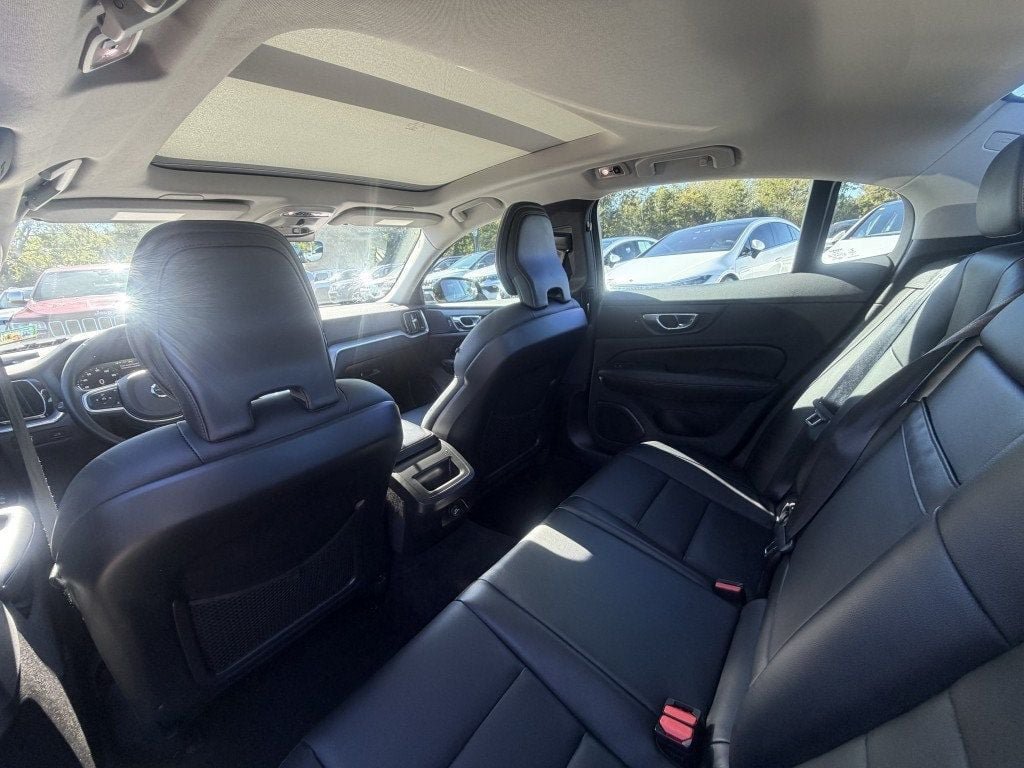Used 2020 Volvo S60 T6 Momentum AWD/4WD image 26