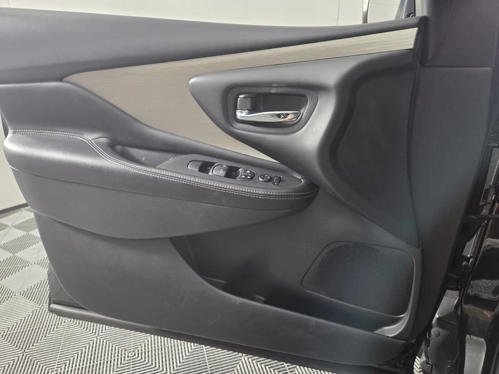 Used 2018 Nissan Murano S w/ Cargo Package FWD image 23