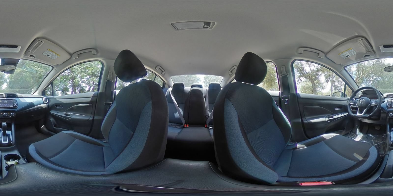 Used 2025 Nissan Versa SV FWD image 40