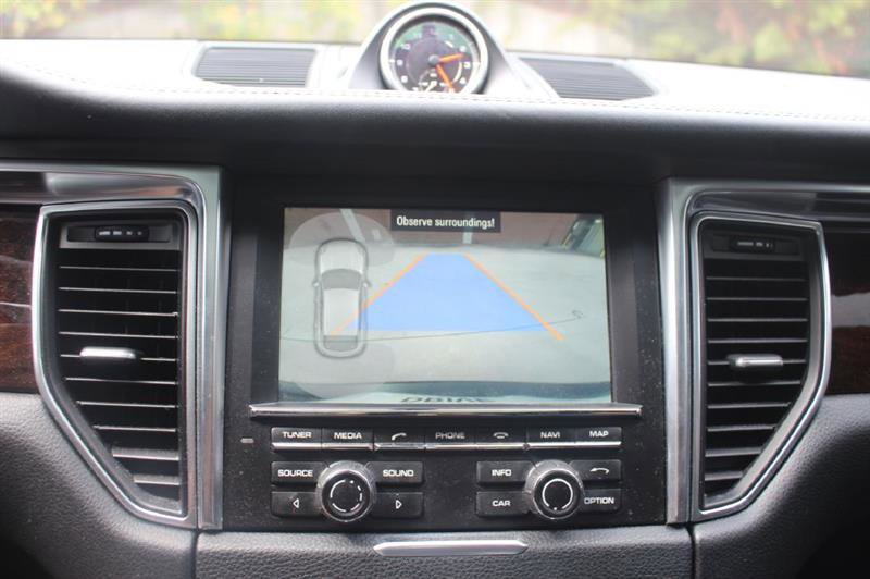 Used 2016 Porsche Macan S image 38