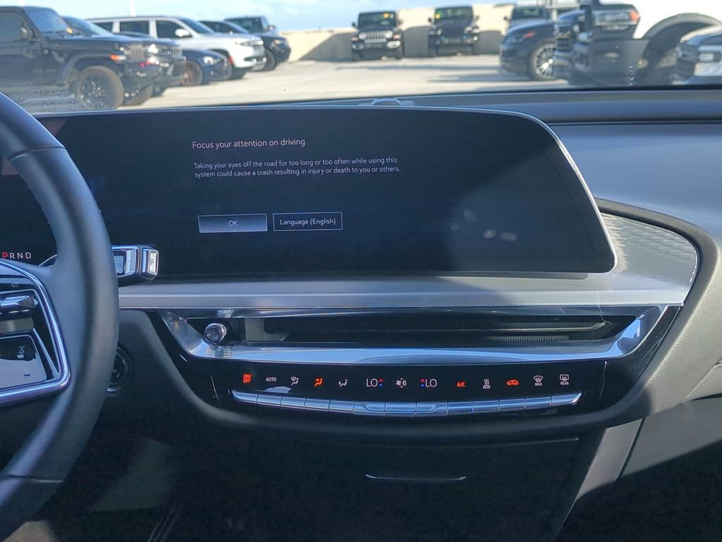 Used 2024 Cadillac Lyriq Luxury image 19