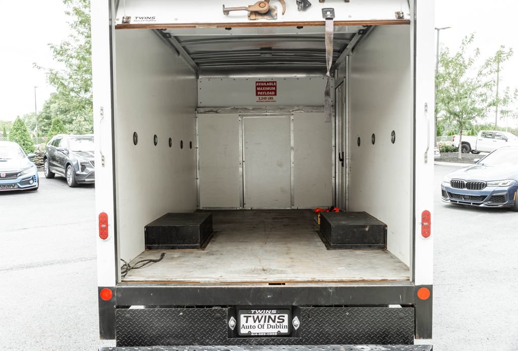 Used 2022 Ford Transit 350 DRW RWD image 20