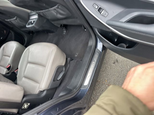 Used 2017 Hyundai Santa Fe Limited image 13