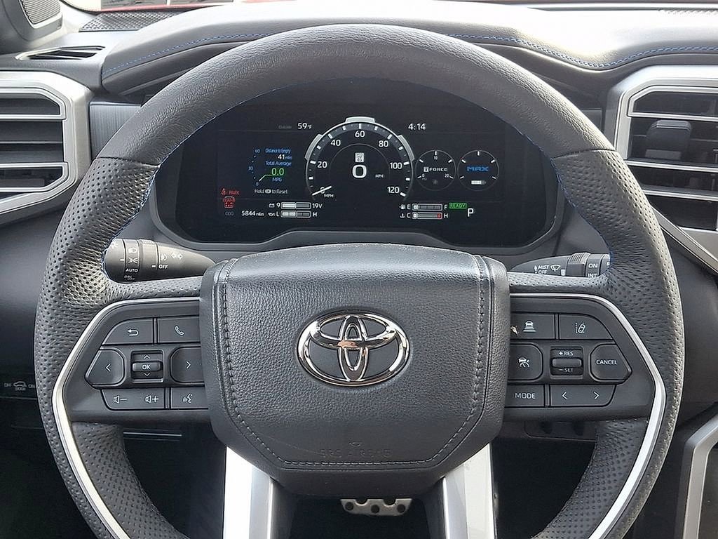Used 2025 Toyota Sequoia Platinum AWD/4WD image 19