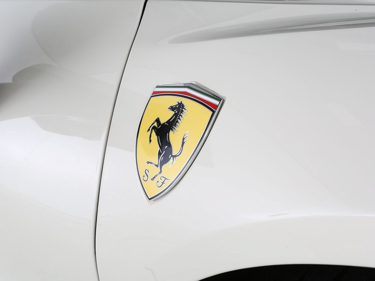 Used 2023 Ferrari SF90 Spider AWD/4WD image 11