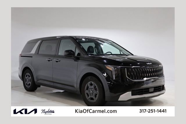 Used 2025 Kia Carnival image 1