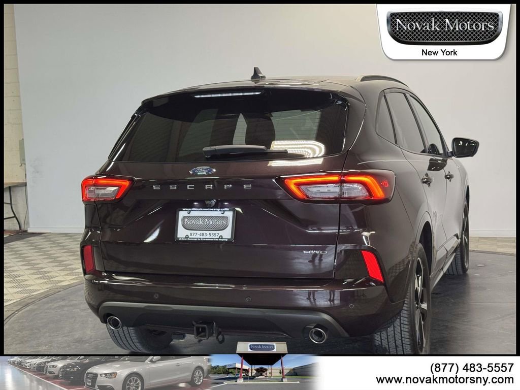 Used 2023 Ford Escape ST-Line Select w/ Tech Pack #2 AWD/4WD image 10