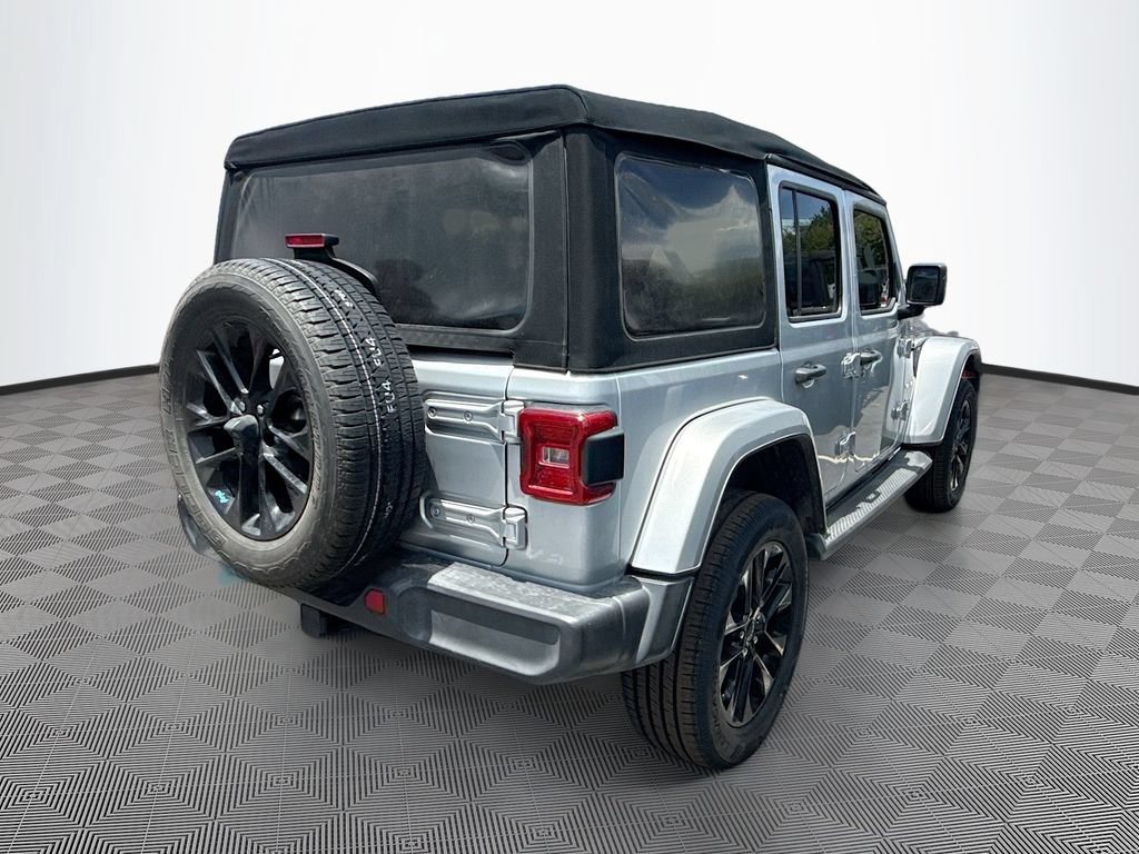 Used 2022 Jeep Wrangler Unlimited Sahara AWD/4WD image 6