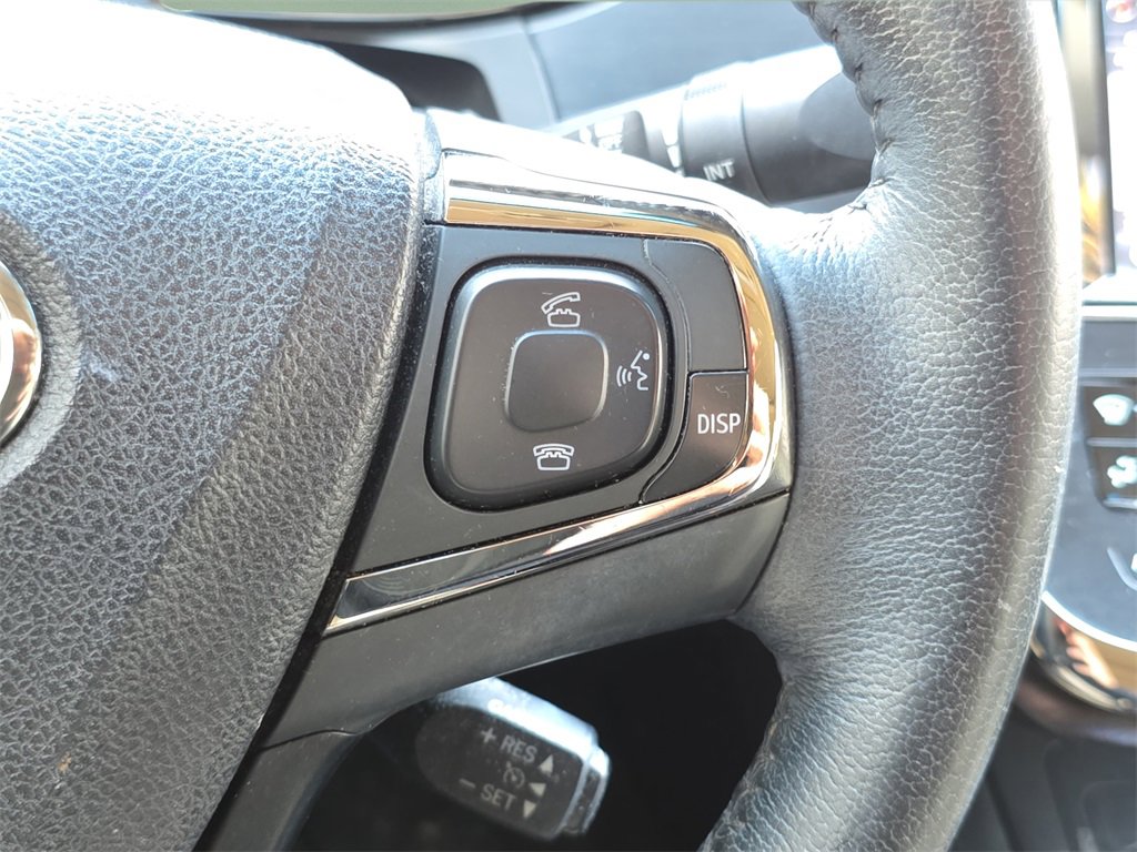 Used 2016 Toyota Avalon XLE Premium image 25