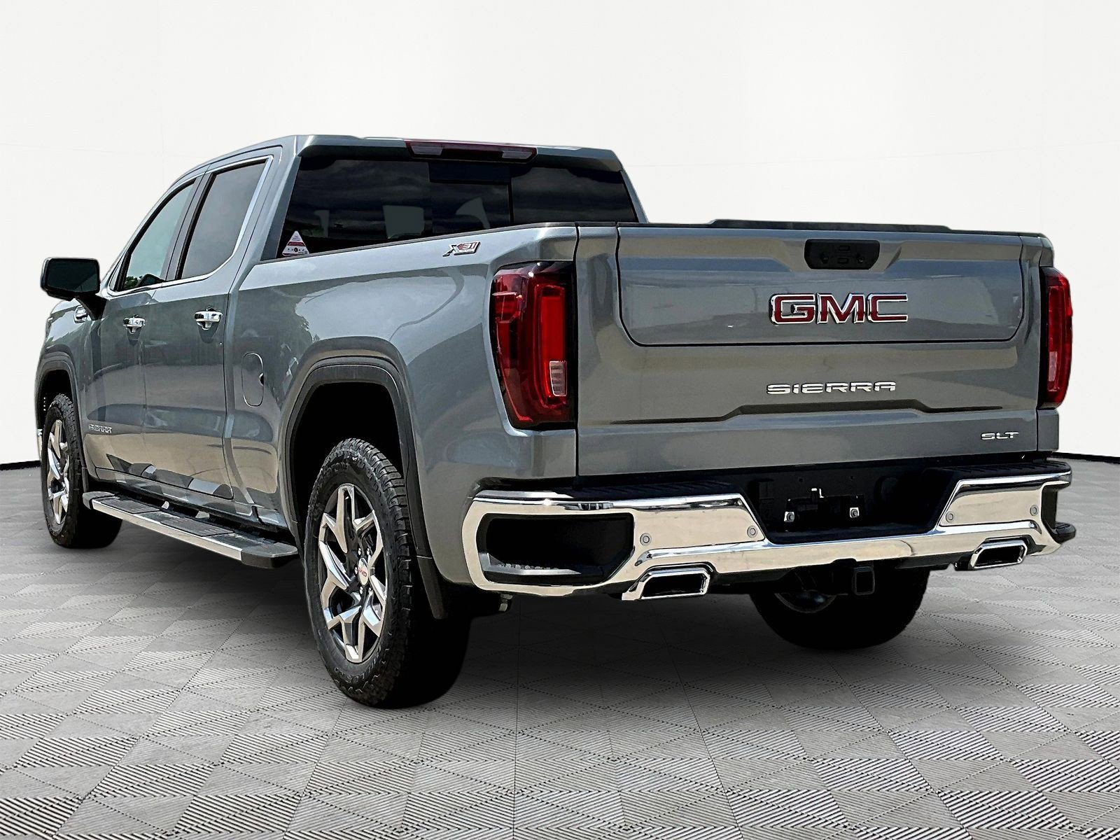 New 2026 GMC Sierra 1500 SLT w/ SLT Premium Plus Package AWD/4WD image 3
