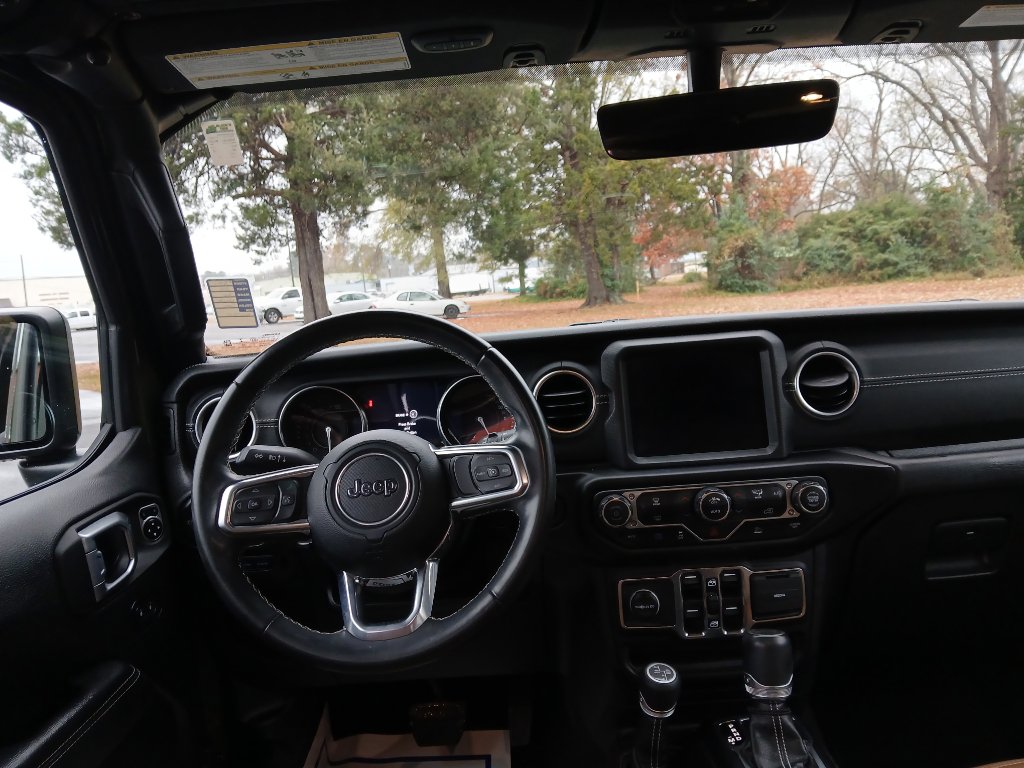 Used 2022 Jeep Wrangler Unlimited Sahara image 7