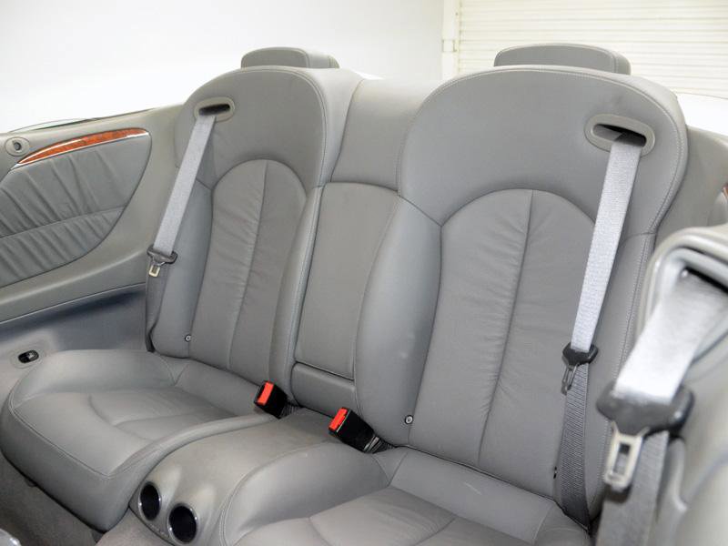 Used 2006 Mercedes-Benz CLK 350 Cabriolet w/ Premium Pkg image 31